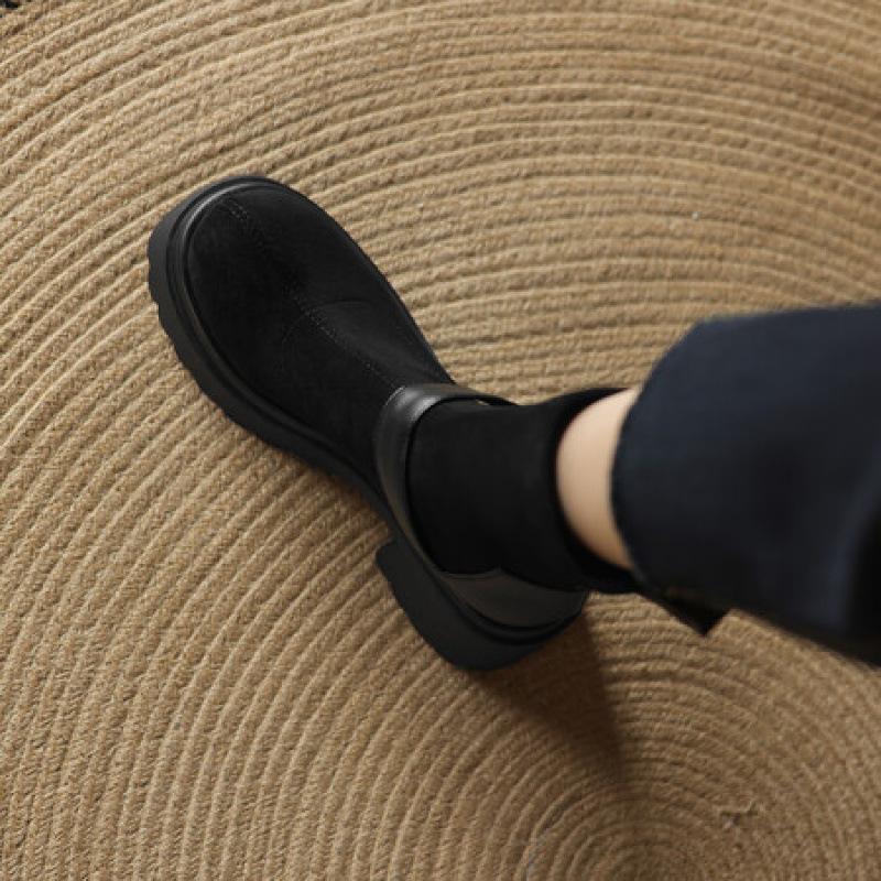 Autumn and winter women's non-slip Martin boots sleeve medium heel large size women's boots round head non-slip square heel new medium boots women