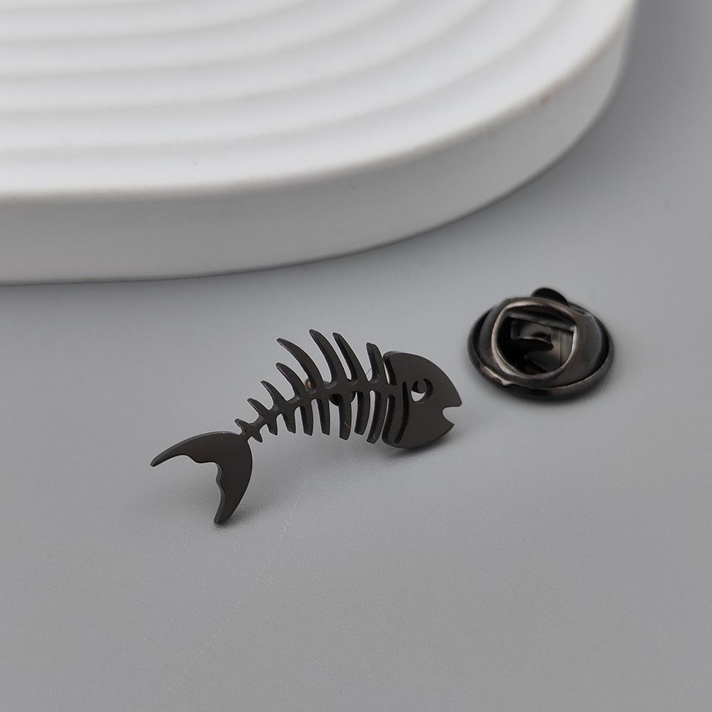 Hollow Design Fish Bone Badge Stainless Steel Fish Skeleton Lapel Pin Suit Decoration