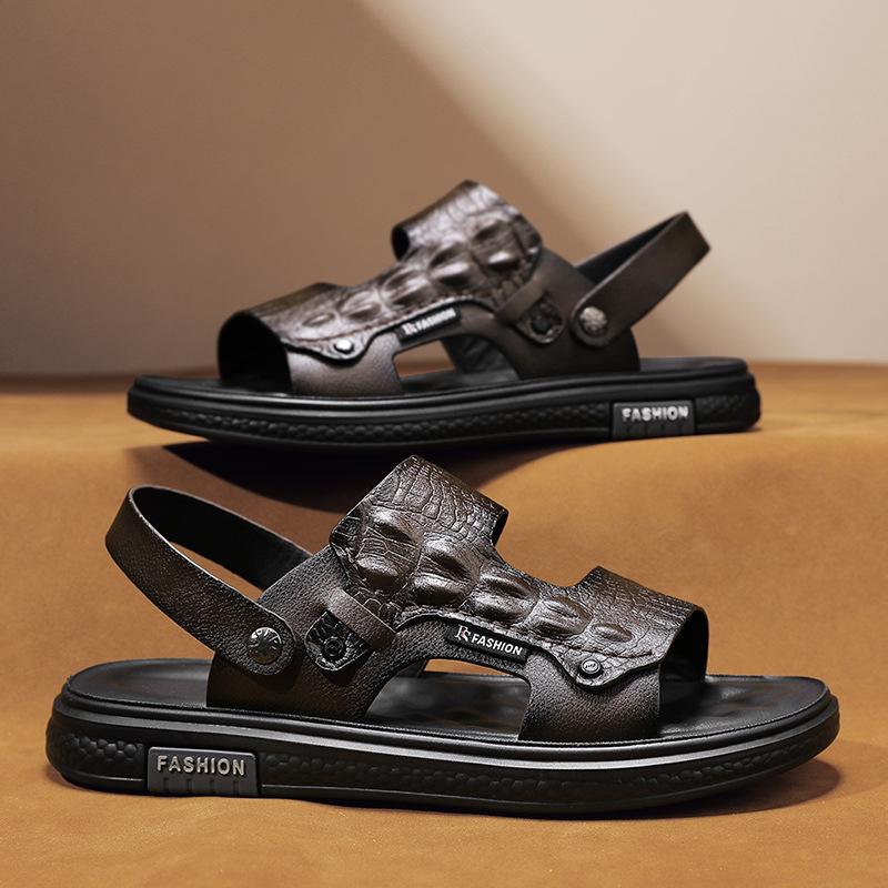 

Summer new sandals men s leather summer wear driving soft-soled non-slip slippers dual-purpose sandals business shoes 44 коричневый