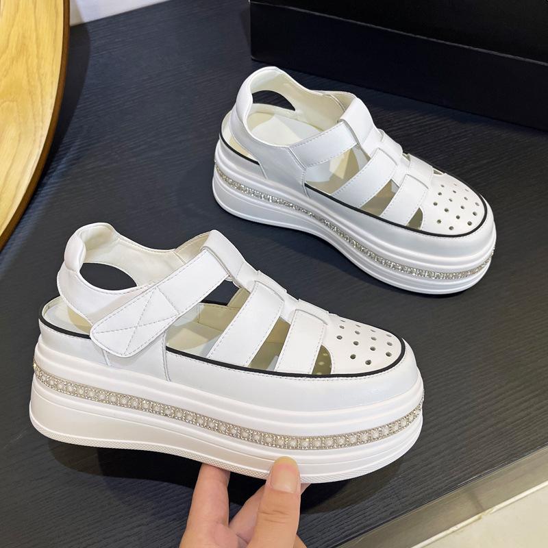 

Туфли на платформе женские летние новые ретро с закрытым носком и вырезами, универсальные туфли-маффины на скрытой платформе 34