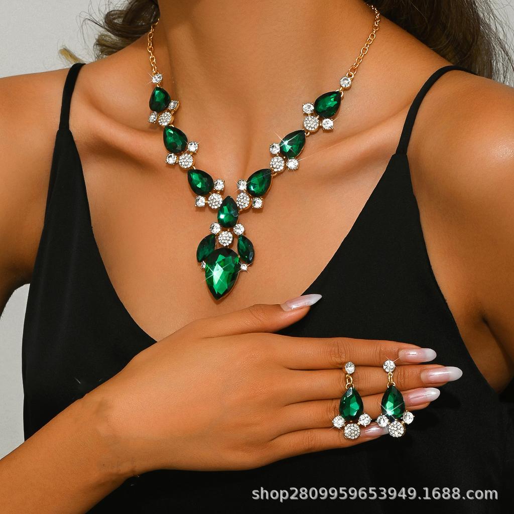 Dress Jewelry Direct Sales Necklace Earrings Two-piece Set Flower Bride Retro High-end Design Set