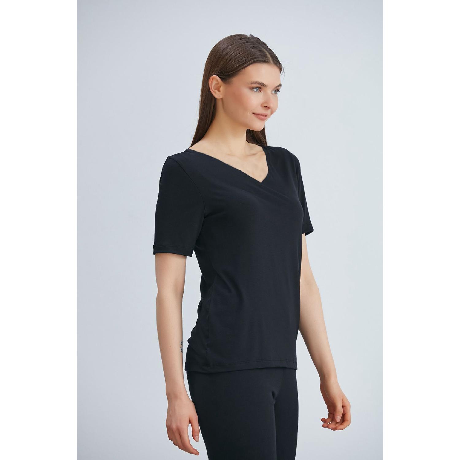 

Вискозный вязаный женский пижамный комплект с v-образным вырезом и короткими рукавами S тёмно-синий