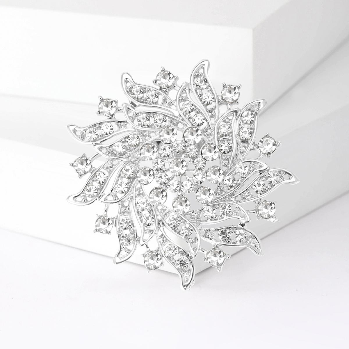 

Ретро-модная брошь со стразами, высококачественная прищепка для одежды, фиксированная одежда