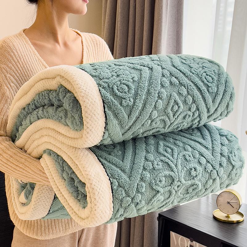 Contemporary Carved Velvet Bed Blanket Luxury 350g Thickened Autumn Winter Warm Blanket Machine Washable Multipurpose Comforter