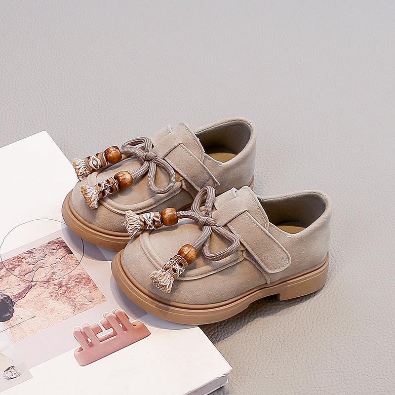 Girls' Tassel Birkenstock Shoes - 2026 Spring/Autumn Casual Leather Moccasins for Little Girls, New Chinese-Style Versatile Footwear.