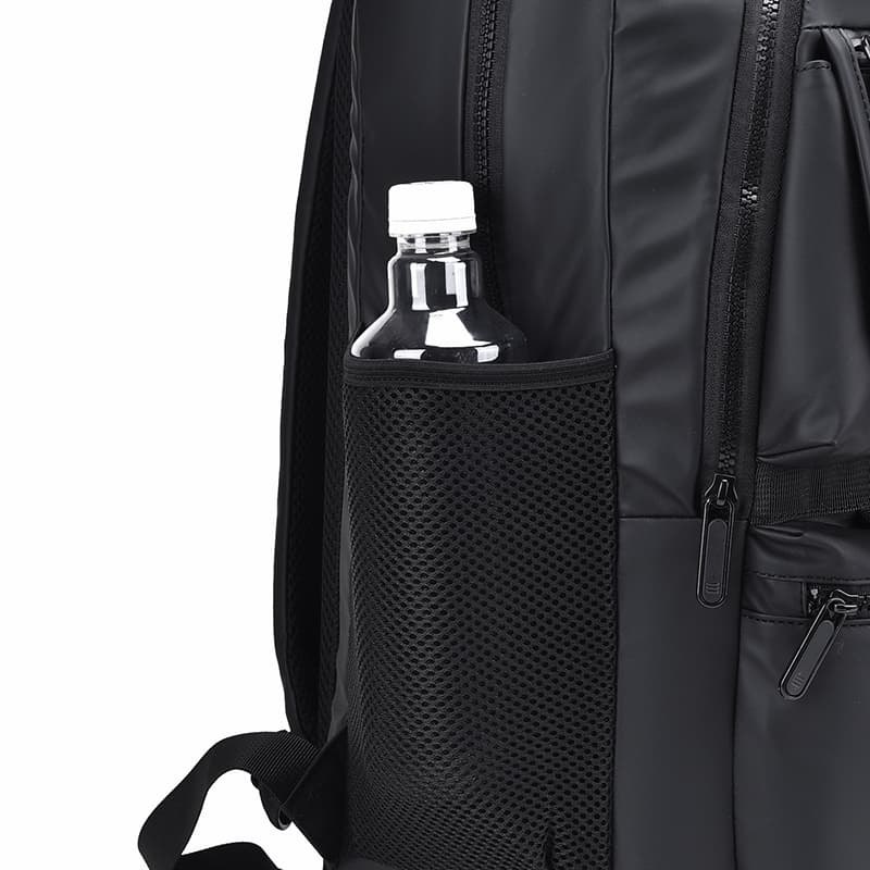 New Men's Lightweight Outdoor Backpack Computer Backpack