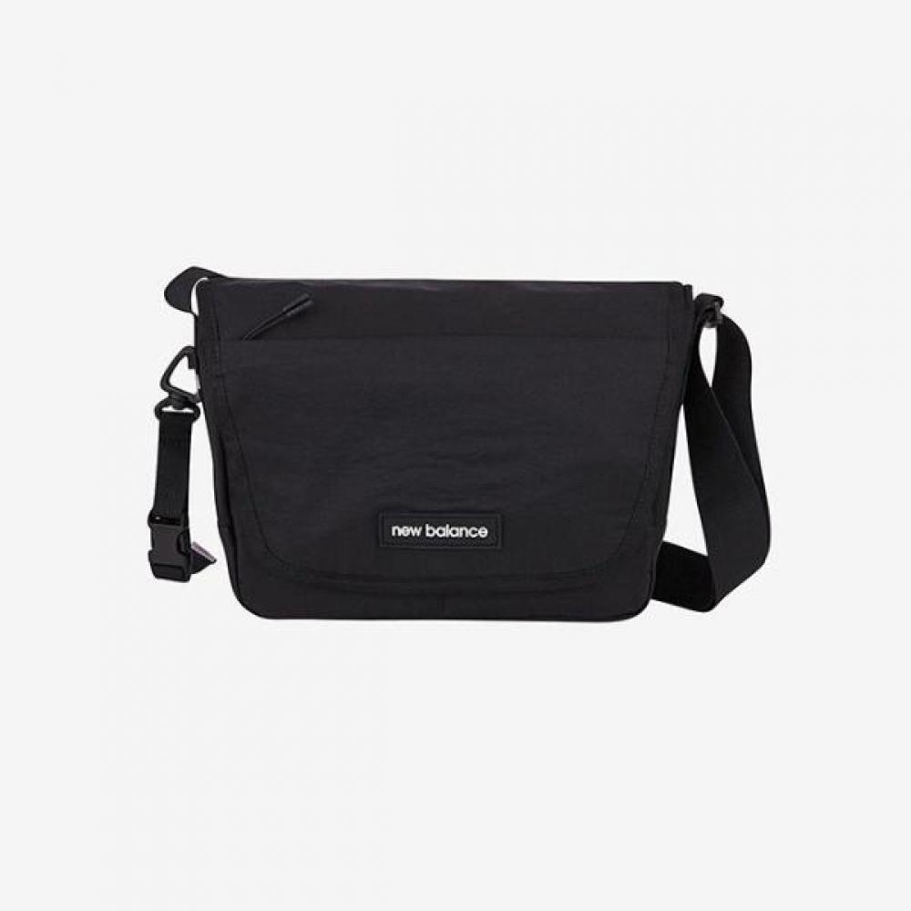 

New Balance Half Club Common Color Point Crossbody Bag Black Nbgcdsl103 19 FREE
