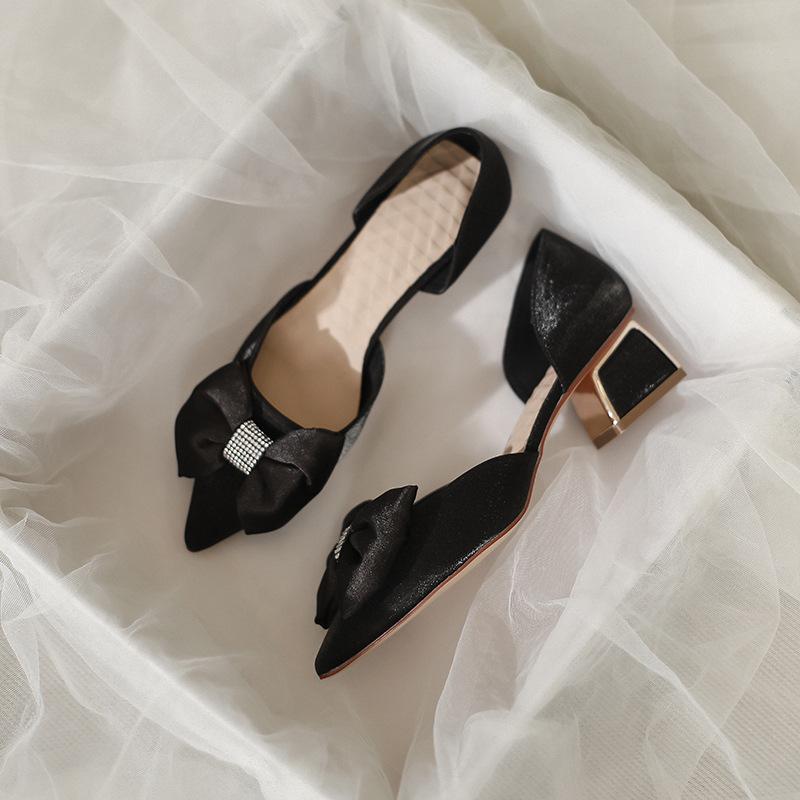 Baotou Sandals Women's Middle Heel Pointed 2025 New Summer Bow High Heels Thick Heel Fairy Style Hollow Single Shoes