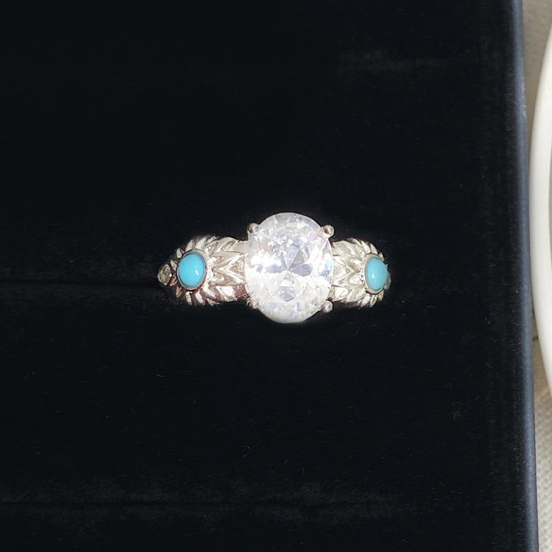 Court Style Two-Color Imitation Turquoise Daisy Open Ring Light Luxury Niche Retro Design High-End Sense Stacked Ring