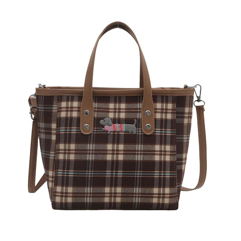 

Модная и повседневная сумка-тоут для женщин Новый стиль Маленькая и свежая контрастная полосатая сумка через плечо Нишевый дизайн Сумка кроссбоди 20*11*19.5