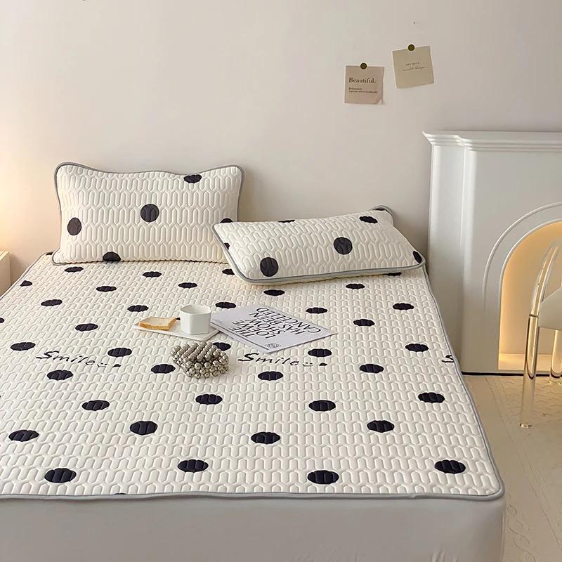 

Натуральный латексный утолщенный летний коврик для кровати, высококачественный прохладный на ощупь вискозный матрас и наволочка, комплект простыней из ледяного шелка, охлаждающий 90x200cm 2 pcs set