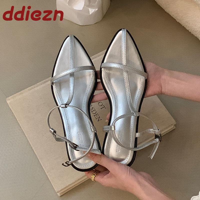 Fashion Luxury Female Fashion T-Strap Women Low Heel Sandals Shoes Summer Pointed Toe Ladies Round Heel Sandals Shoes