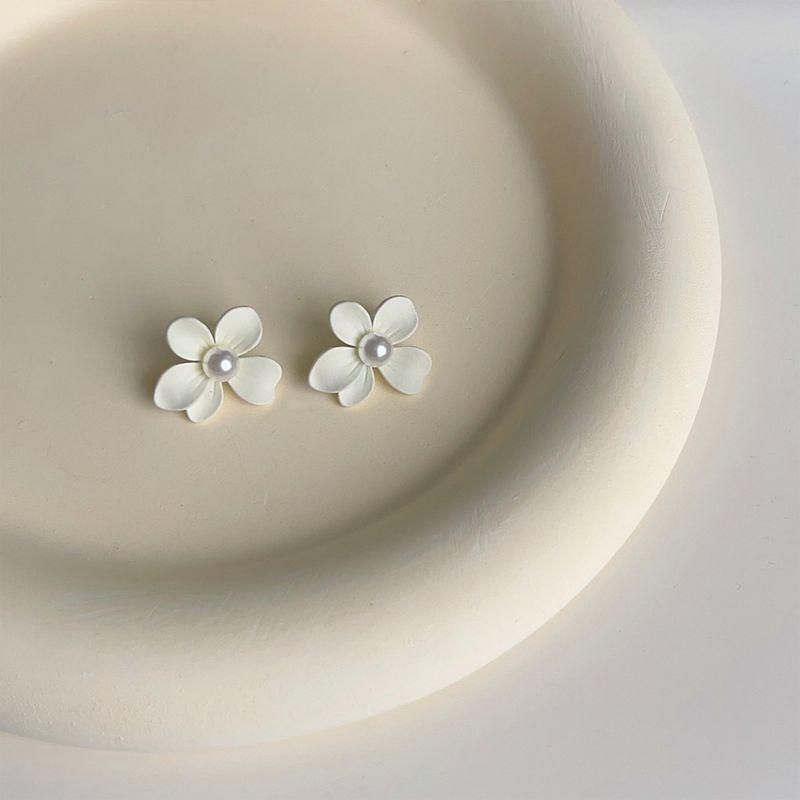 

Zhao Lusi Xu Yan Same Pearl Flower Earrings Sterling Silver Earrings Vacation Style Earrings for Women Fancy 2025 New Arrival Pearl flower -925 silver needle