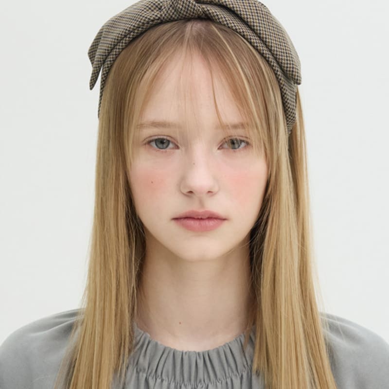 Brown Hat Petit Bunny - Check