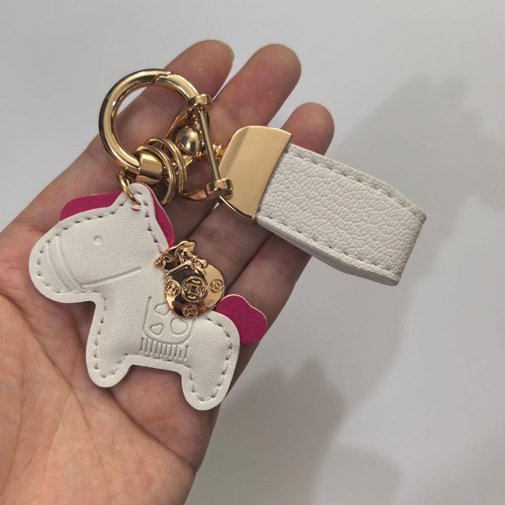Cartoon Horse Pendant Year of Horse Zodiac Pony Bag Hanging Horse Car Keychain  Year of The Horse белый