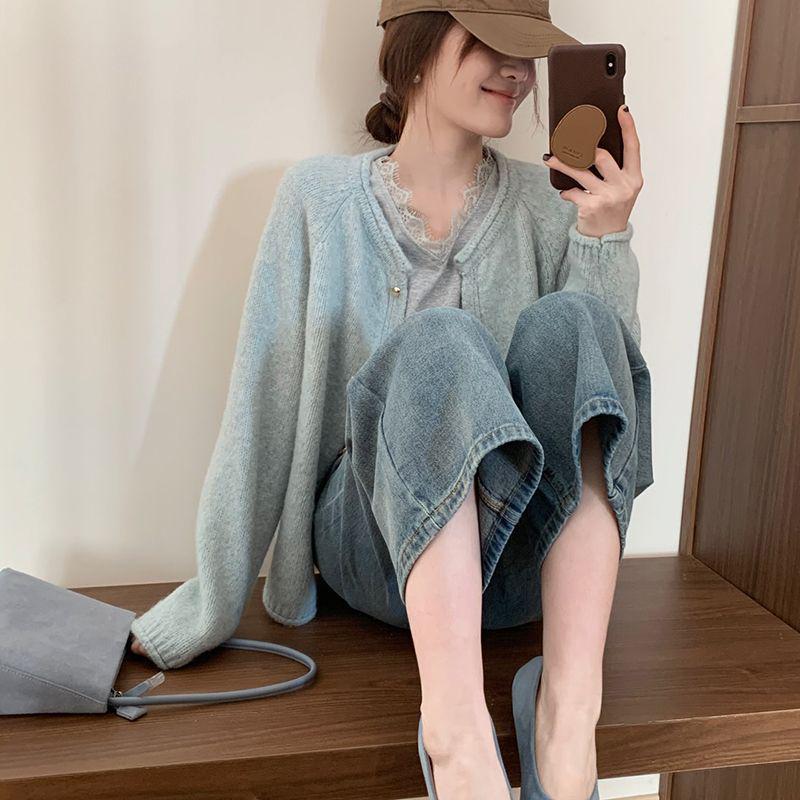 Women's Summer Lace Trim V-Neck Bamboo Cotton T-shirt - Korean Style, Loose-Fit, Age-Reducing Top