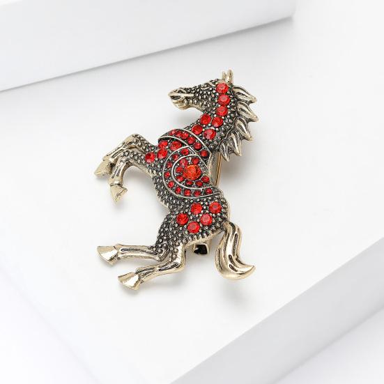 Vintage Rhinestone Horse Brooch Alloy Running Horse Lapel Pin Sweater Cardigan Coat Business Suit Decoration Men Women Clothing Accessories