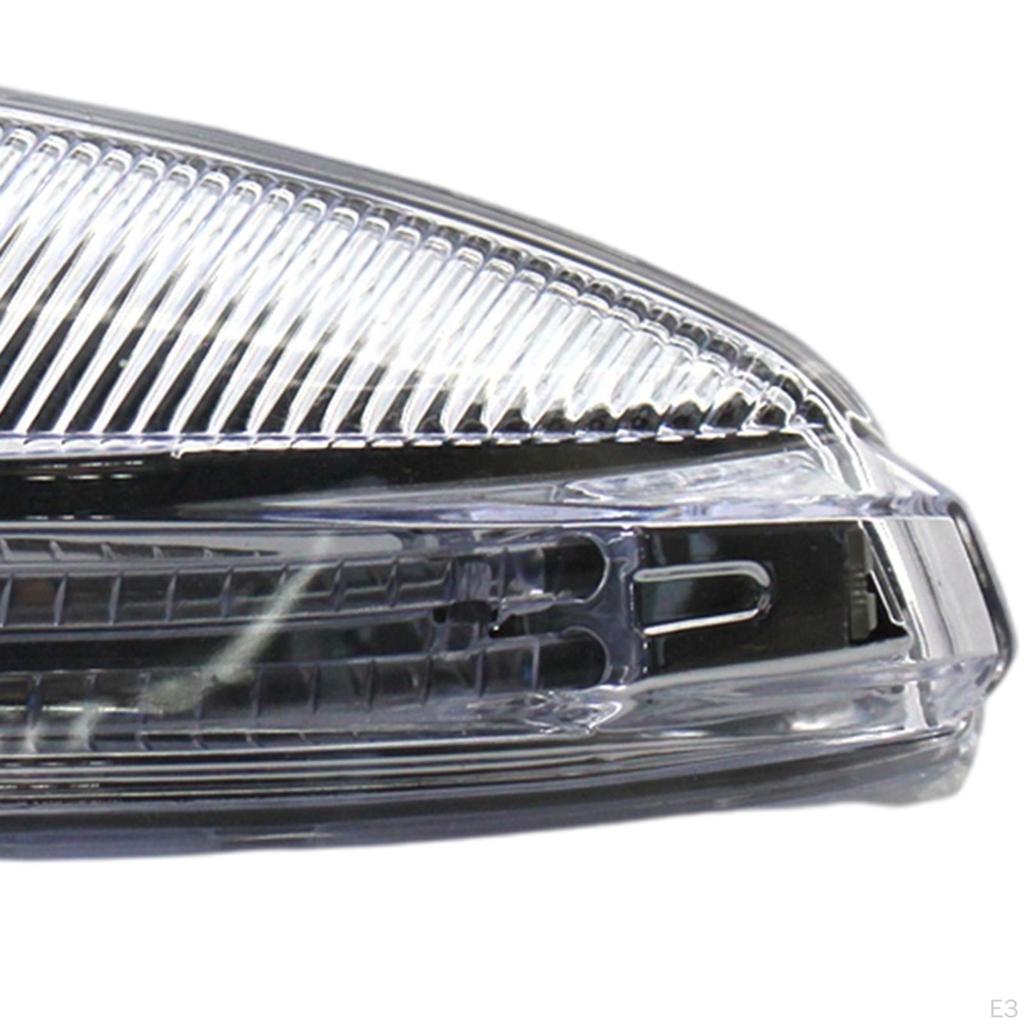 Blinker A2048200721 Vorne A2048200821 Glühbirne für W204 Autoteile 2008-2011 Komponenten