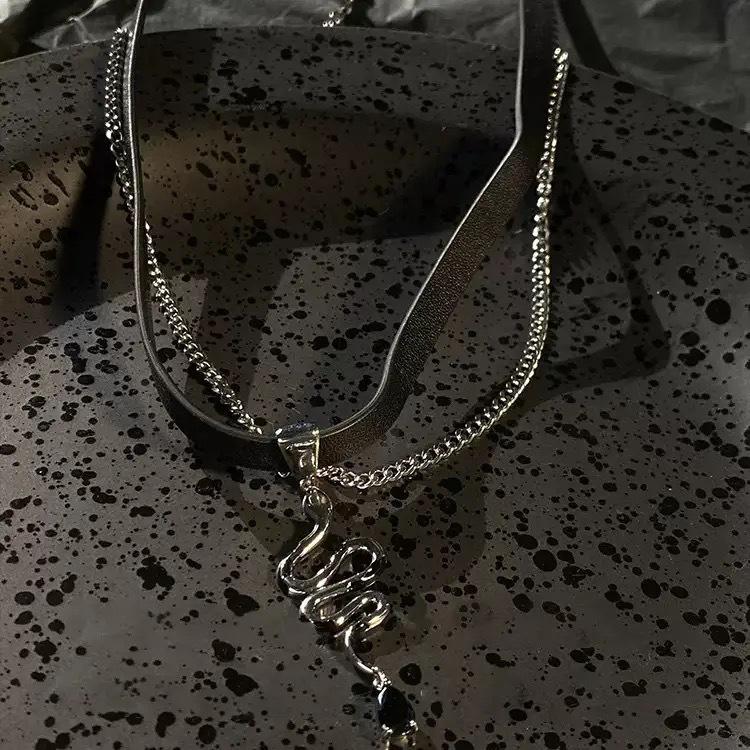 Silver Snake Double-Layer Water Drop Necklace: Cool, Spicy Sweet Girl Style Choker for Women