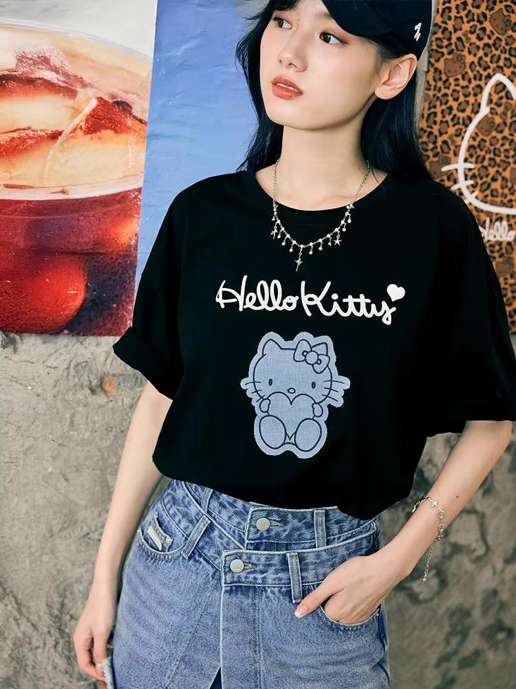 

2026 Summer HelloKitty Cartoon Graphic Tee Casual Short Sleeve Cotton Tops for Adults Kids Lovely Kawaii Streetwear Style S