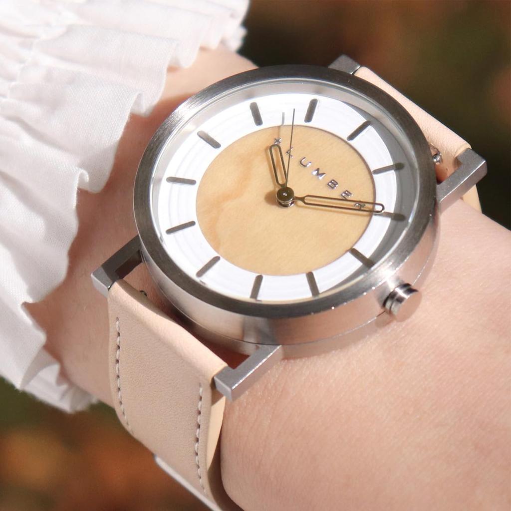 WATCH 2200: A watch with a machined stainless steel case and precious wood accents (Maple)