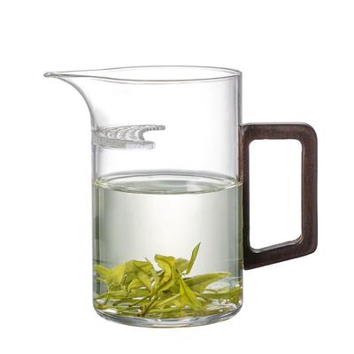 Borosilicate Glass Fair Cup with Wooden Crescent Handle