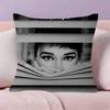 Audrey Hepburn Lipstick Pillowcase Toon Gift Cushion Cover Bedroom Home Sofa Chair Seat Decor Pillow Case