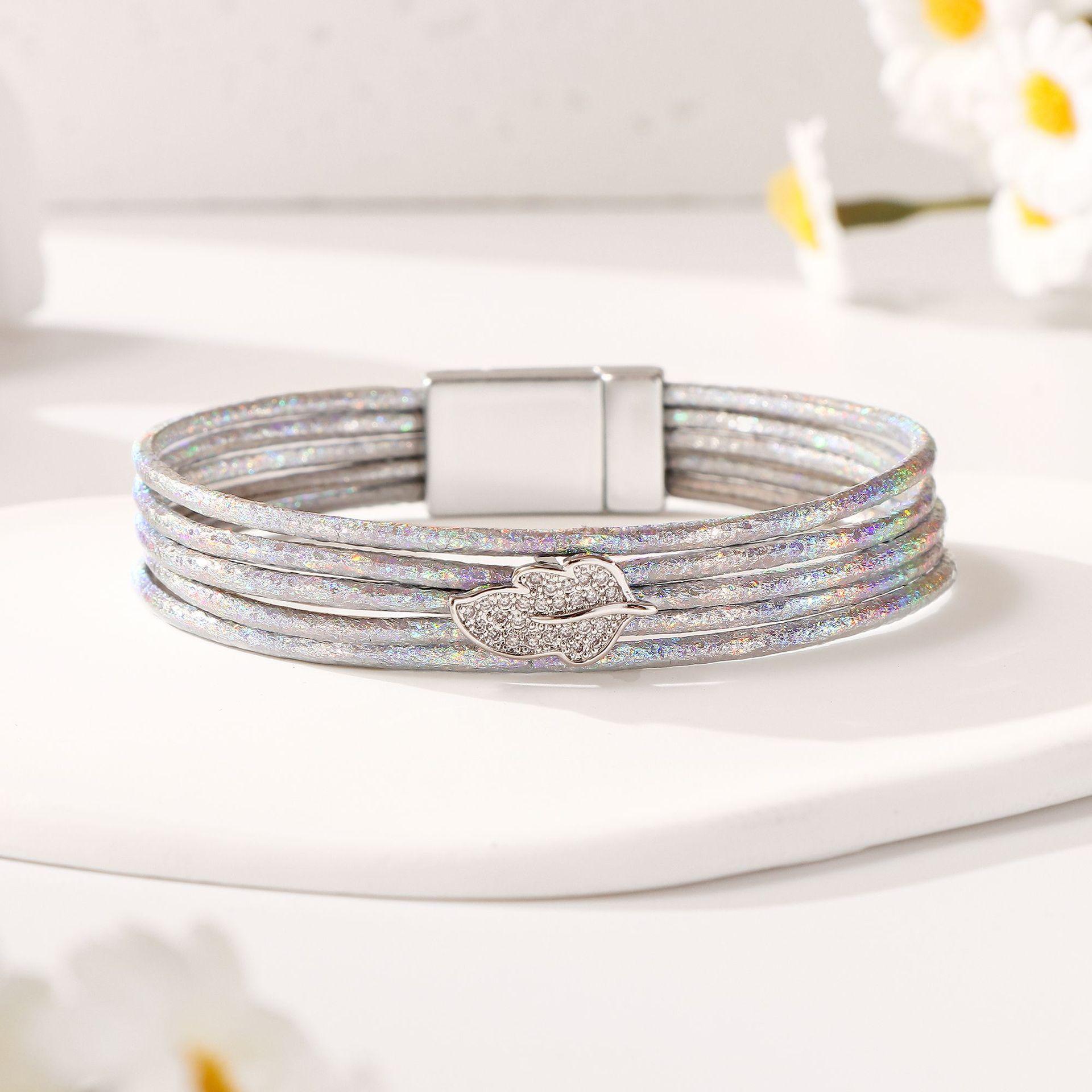 

PU Leather MultiLayer Magnetic Buckle Bracelet Woven Handmade Women Leaf Bangle різнокольоровий