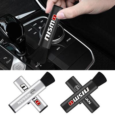 1Pcs Car Air Conditioner Outlet Clean Brush Dust Remover Accessories For Nismo Qashqai X J10 J11 Trail Tiida Juke Teana Pulsar Altima