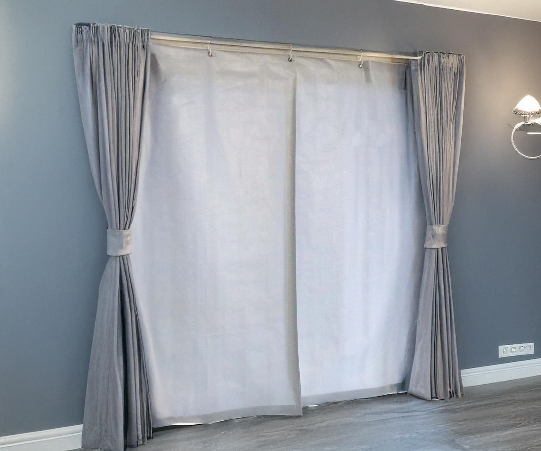 

Glass Square Aluminum Insulated Blackout Blocks Solar Reduces Temperature Difference by Blocks Heat by Saves Increases Cooling Set of 4 Wide x 180cm белый