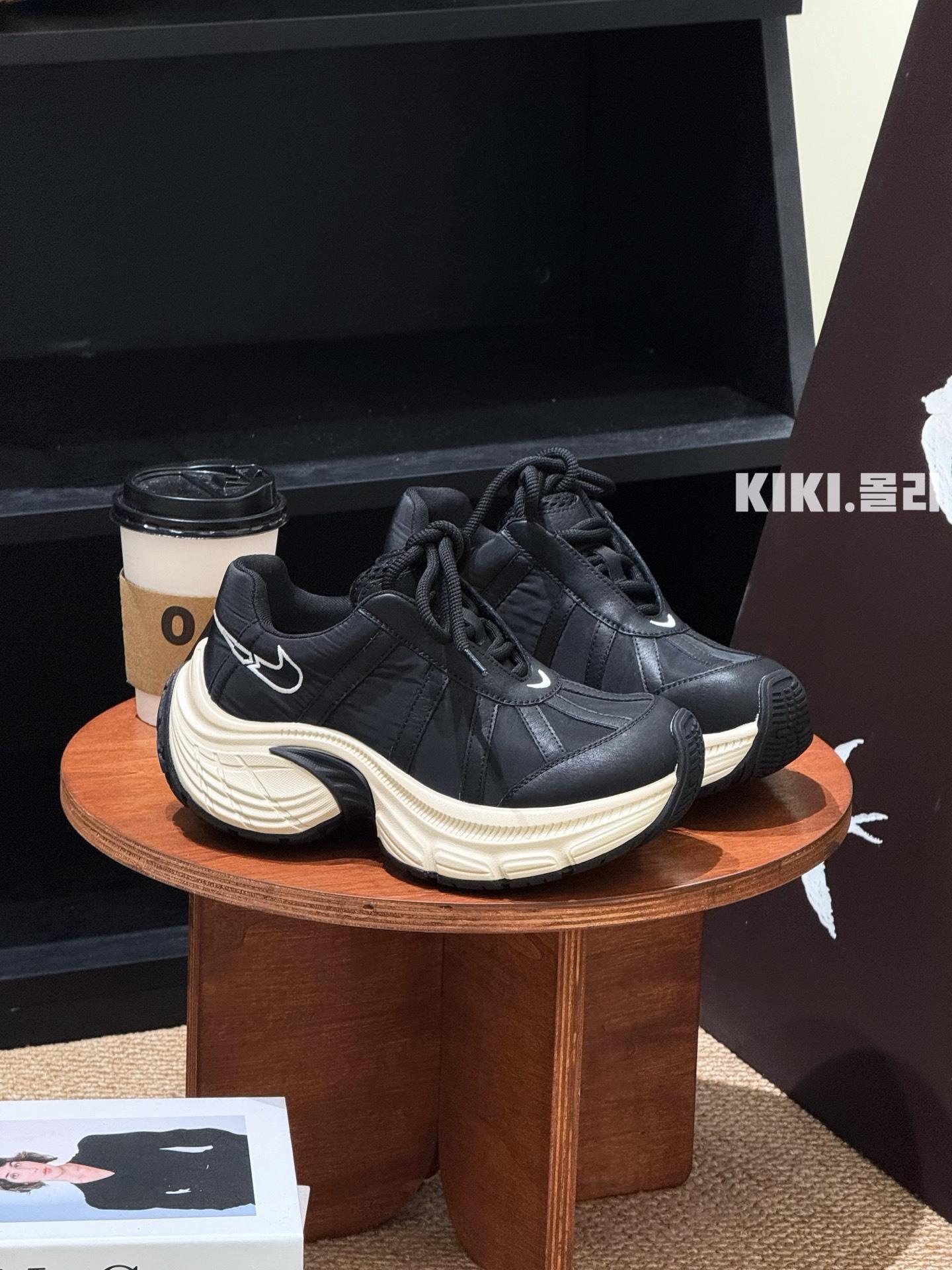 

Leather dad shoes women s 2025 autumn new popular thick soles increase height and show feet small versatile sports and leisure shoes women s shoes 35