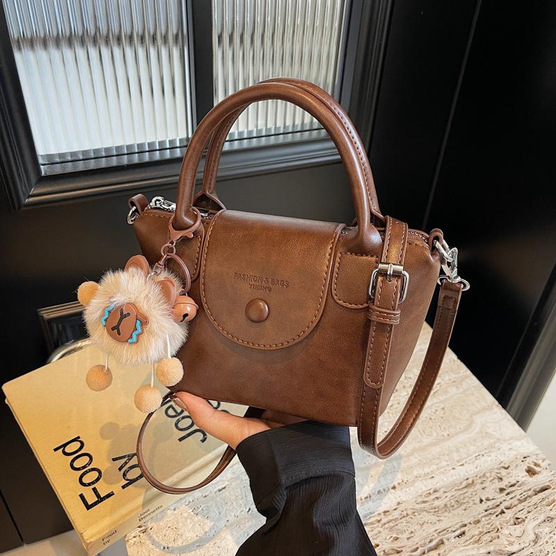 This Year's Popular Bags Women's 2025 New Fashion Messenger Dumpling Bags Versatile Casual Shoulder Bags Handbags