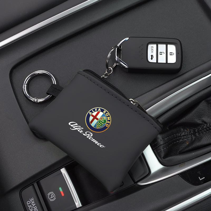 Car Leather Key Case Keychain Mini Storage Bag Auto Accessories For Alfa Romeo Giulia Stelvio Giulietta 156 159 147 Mito Tonale YY1