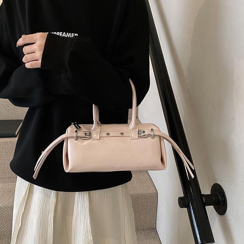 Korean version of fashion portable pillow bag women's 2025 spring new fashion versatile popular shoulder messenger bag