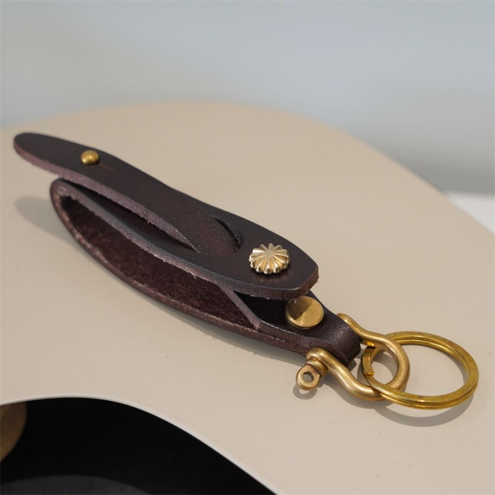 Leather Olive-Shaped Crafts Vintage Style Cowhide Keyring Copper Buckle Keychain  Men Women