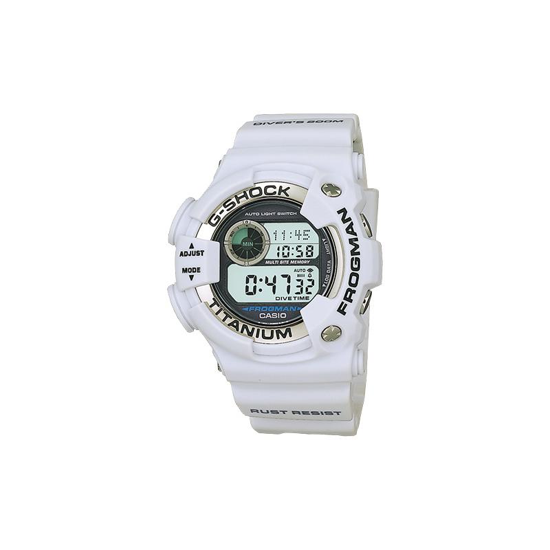 

Casio G-SQUAD series FROGMAN series 200 meters waterproof quartz movement resin strap Japanese and Korean watch same style for men and DW-9900LG-8JR синий