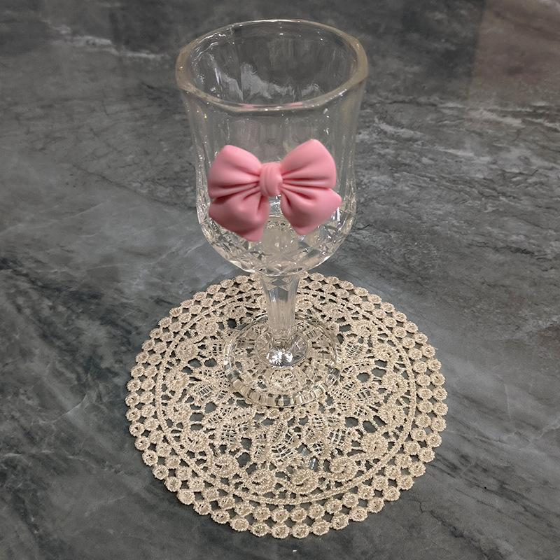 

Round Hollow Coaster, Lace Embroidered Tablecloth, Dining Table Plate Bowl Insulation Mat, Fabric Decoration, Retro European Style 15cm