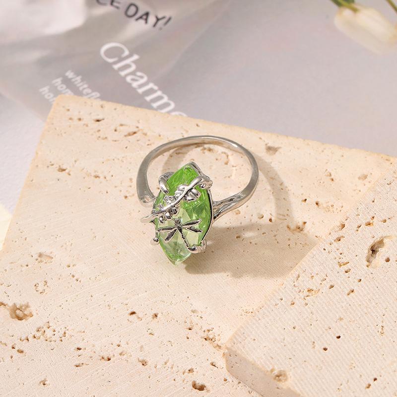 

Горячая Распродажа Кольцо Оливковый Изумруд Личность Мода Животное Женское Кольцо No. 11 серебряный