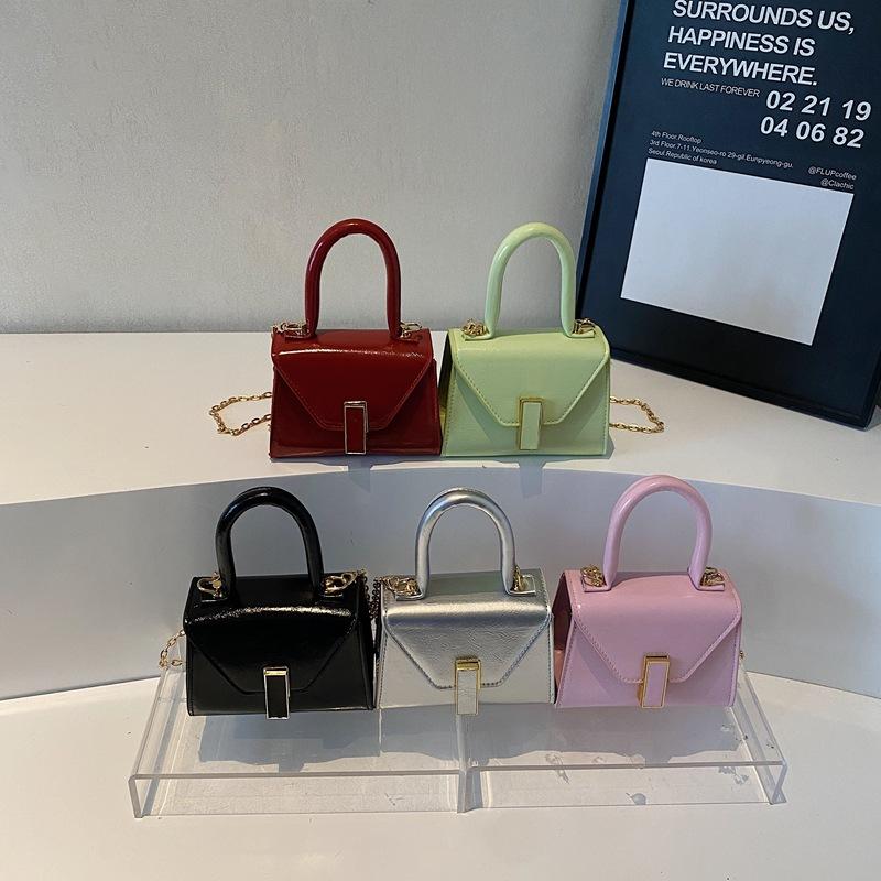Temperament Fashion Casual Women's 2025 New Summer Texture Solid Color Chain One Shoulder Crossbody Portable Small Square Bag