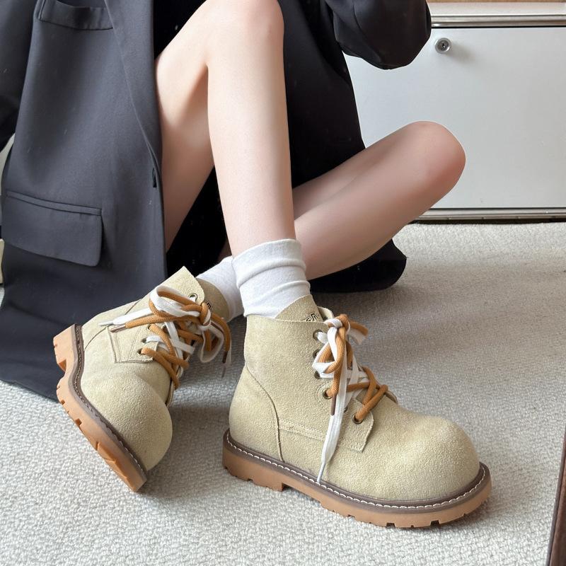 Martin boots women's thick-soled autumn super fire British style short boots 2025 new popular big yellow boots women