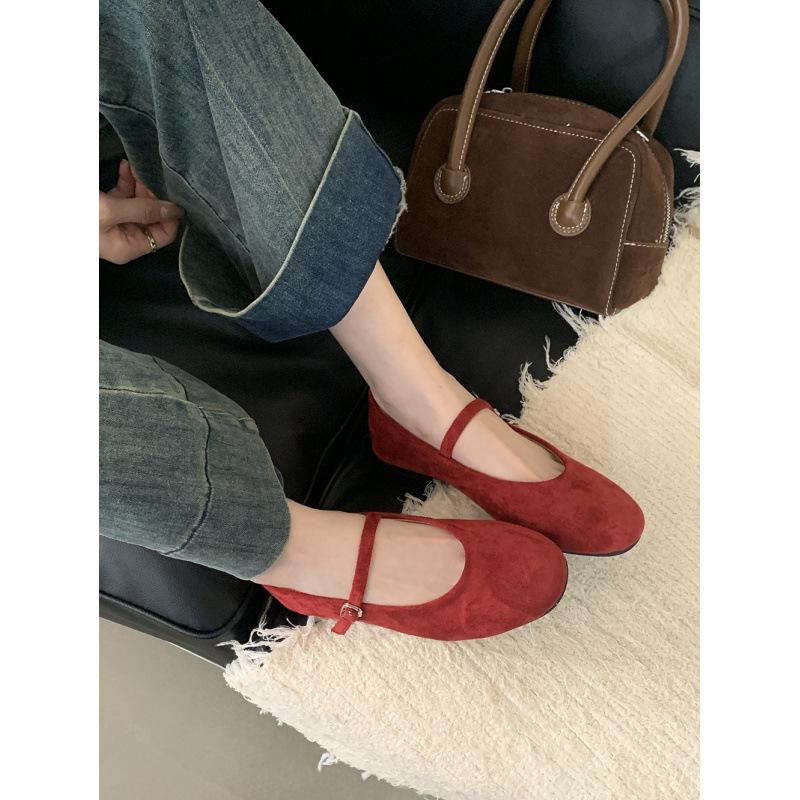 

Flat-bottomed retro little red single shoes fairy 2025 autumn pregnant women non-slip ballet shoes with skirts Mary Jane shoes tide 39
