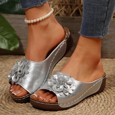 Grenzüberschreitende neue Damenschuhe in Übergröße Frühling und Sommer neu Amazon grenzüberschreitend eine Blume Zehensandalen europäische und amerikanische Sandalen