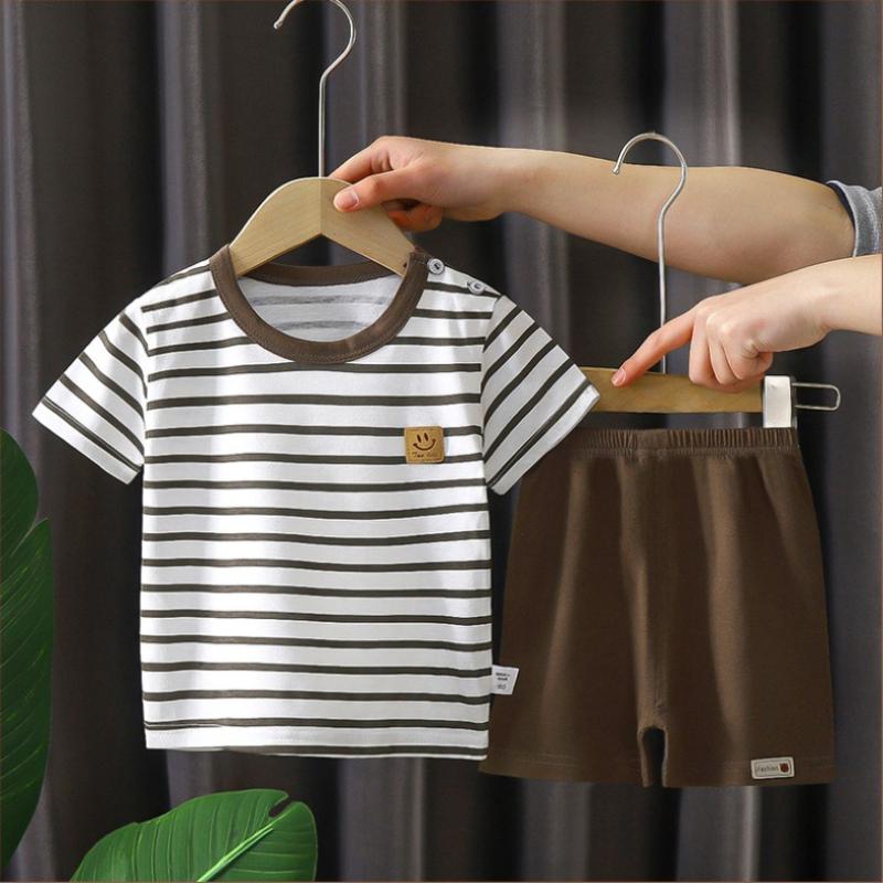 Toddler's Summer Bear Print T-shirt and Shorts Set