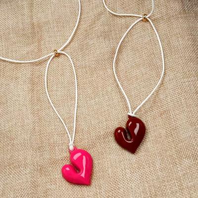 Niche Design Special-shaped Love Pendant, Leather Rope Necklace, Long Adjustable Sweater Chain, Sweet and Cool Accessories.