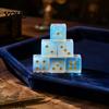 Dés Faits Main en Pierre Naturelle avec Points Dorés, Mini Dés en Cristal de Guérison Faux Sculptés pour Jeu, à 6 Faces pour Plateau de Jeu de Société Poli