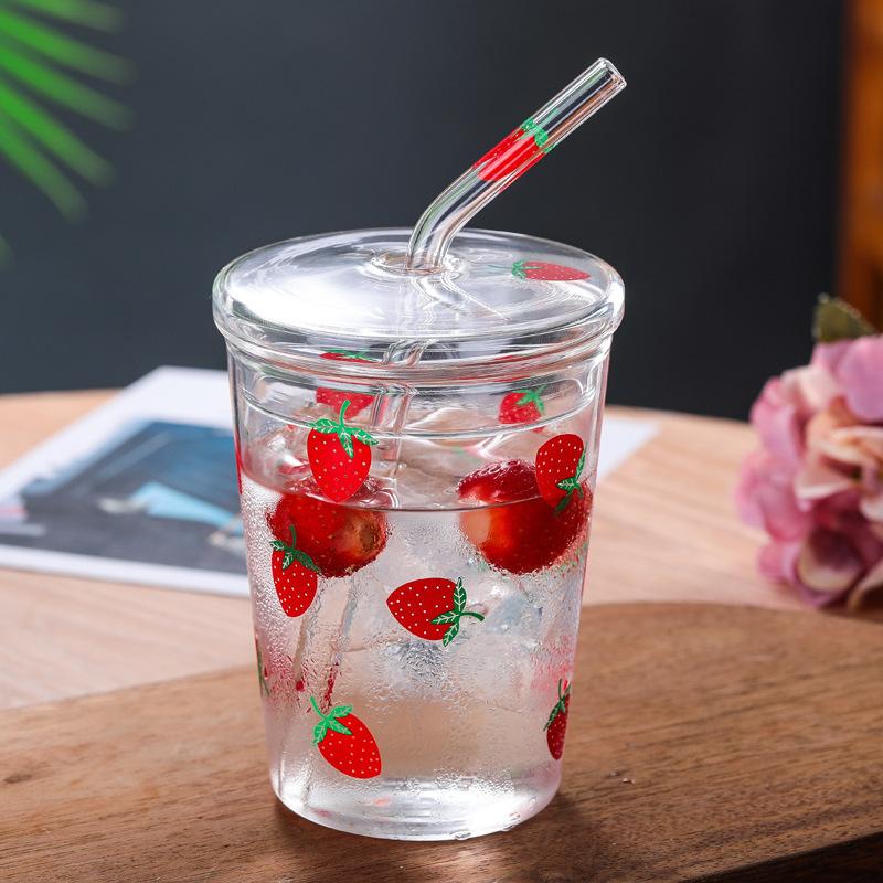 Tazza in Vetro Fragola Carina Resistente al Calore per Caffè Latte Acqua con Coperchio e Cannuccia Trasparente Carina Tazza con Cannuccia per Succhi Smoothie Bevande Fredde