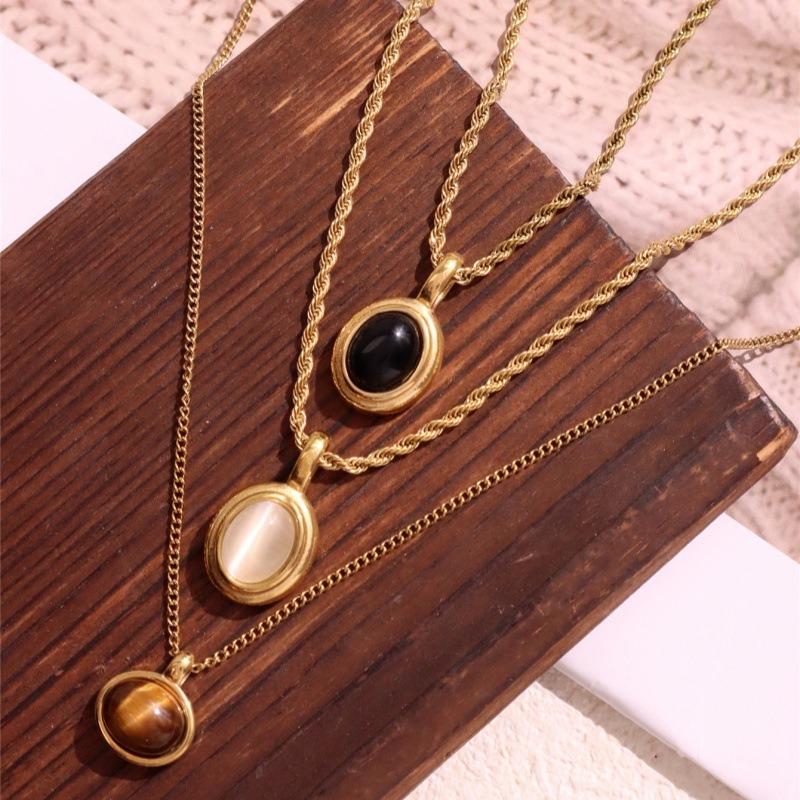 Vintage Oval Black White Brown Stone Charm Necklace Small Cute Pendant Necklaces Jewelry Gift for Women