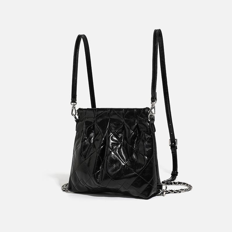 Women s tote bag 2024 summer new trendy high-quality niche large-capacity commuter chain shoulder hobo bag