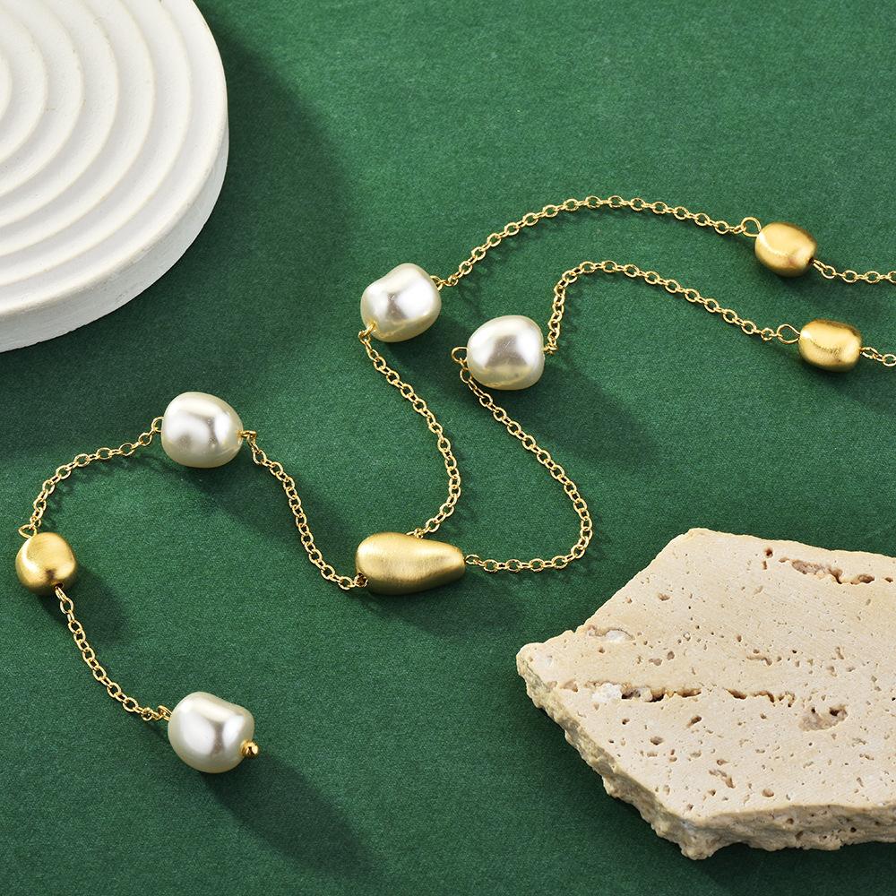 Autumn and Winter Women s Fashion Versatile Splicing Long Necklace