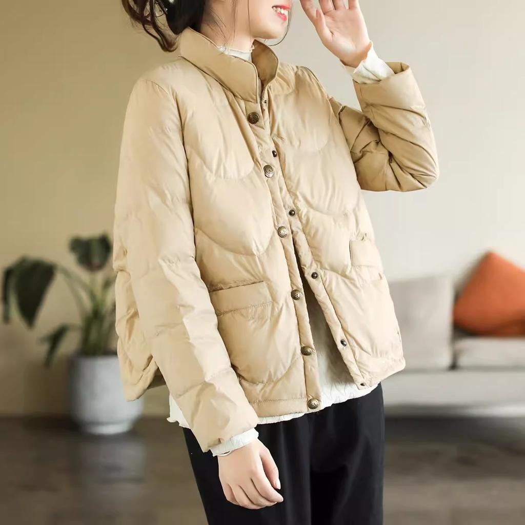 Literary and retro down jacket women's short 2025 winter light stand-up collar warm small temperament casual top tide